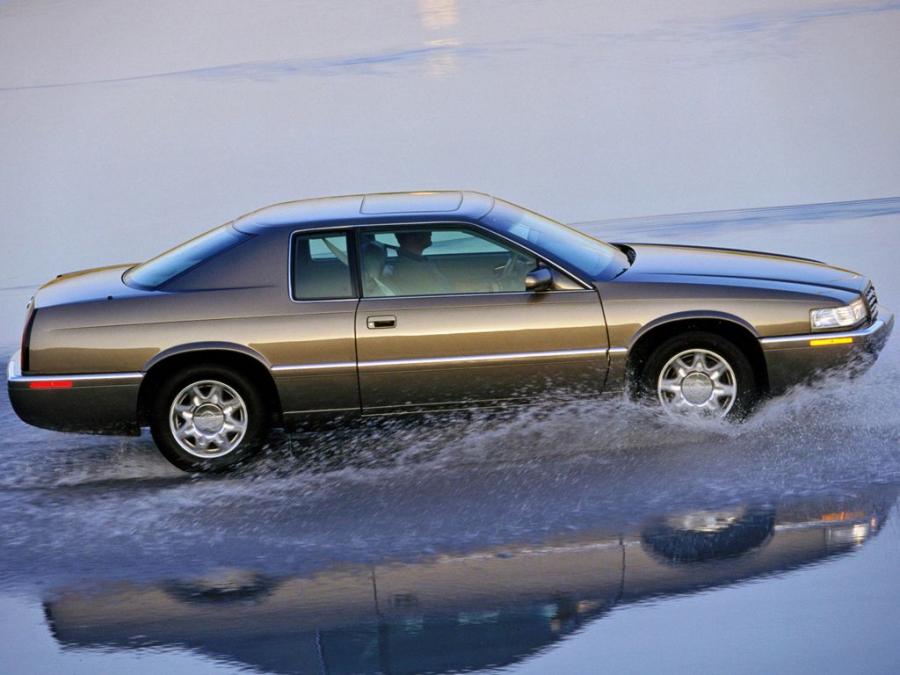  Cadillac Eldorado Touring Coupe 1995 года  (фото 2 из 24)